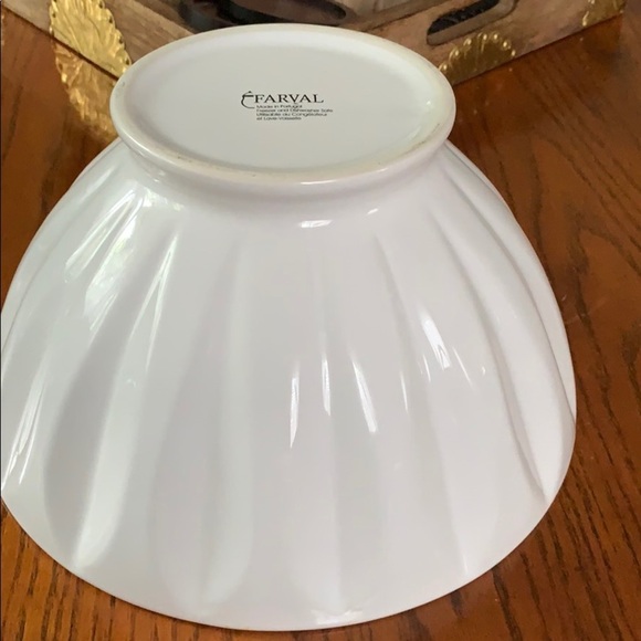 Extra Large Serving Bowl in white - Picture 3 of 16